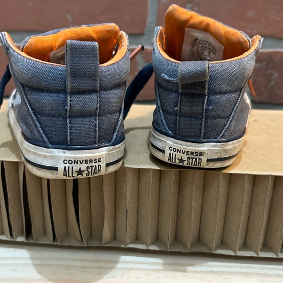 Converse All Star boys/kids toddler size 8 mid lace up sneaker - Picture 6 of 7